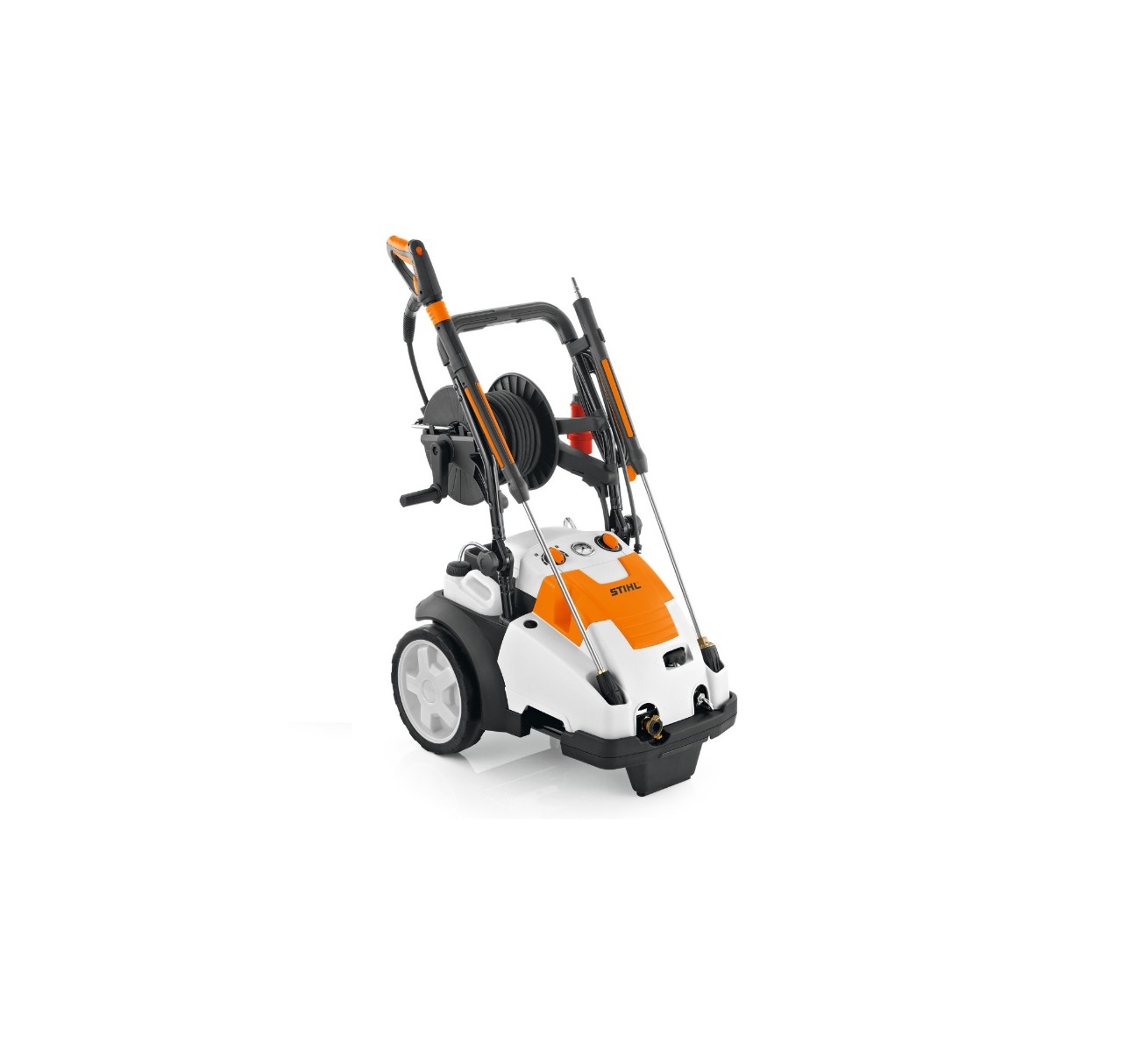 STIHL RE 462 PLUS машина за чистење под висок притисок на бела позадина